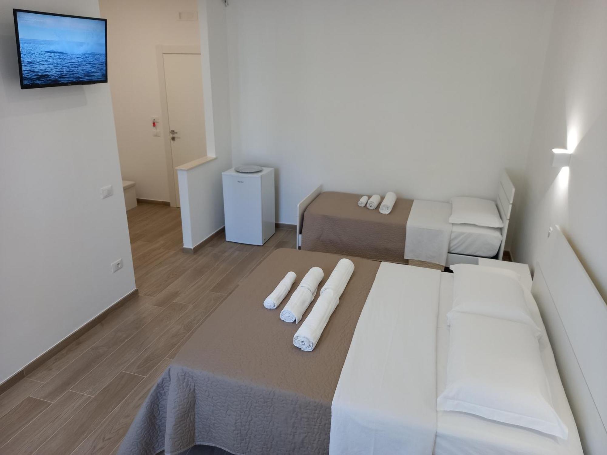 Amare Bed & Breakfast Роді-Гарганіко Номер фото